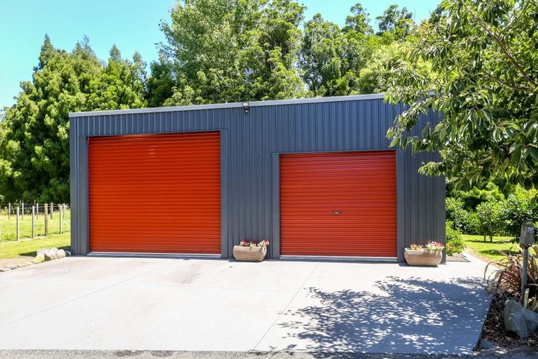 Photo of property in 371d Mangorei Road, Merrilands, New Plymouth, 4312