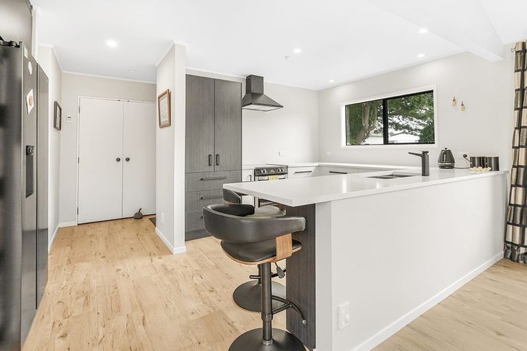 Photo of property in 49 Garland Drive, St Andrews, Hamilton, 3200