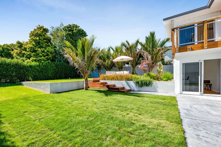 Photo of property in 185 Mangorei Road, Merrilands, New Plymouth, 4312