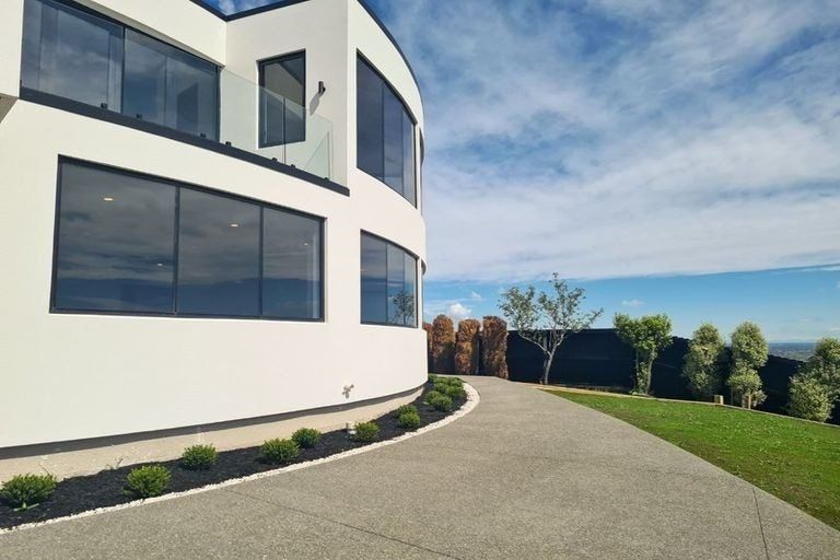 Photo of property in 8 Blencathra Place, Westmorland, Christchurch, 8025