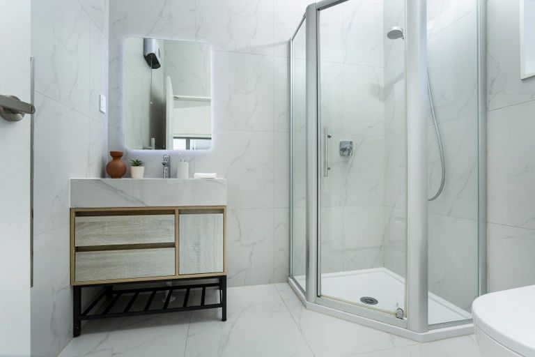 Photo of property in 32b Gulf View Road, Murrays Bay, Auckland, 0630