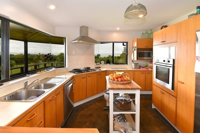 Photo of property in 115 Shelly Beach Road, Shelly Beach, Helensville, 0874