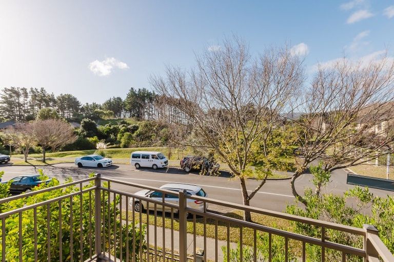 Photo of property in 42 Waterstone Avenue, Paraparaumu, 5032