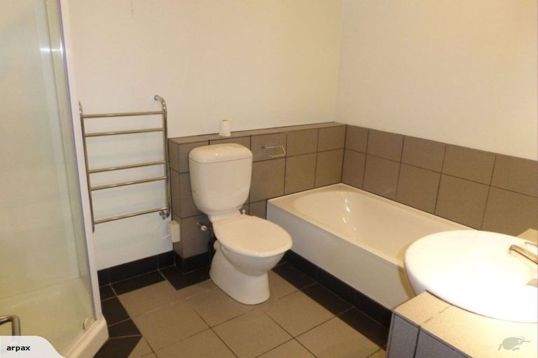 Photo of property in Pirie Street Townhouses, 28/35 Pirie Street, Mount Victoria, Wellington, 6011