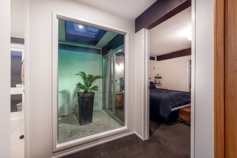 Photo of property in 60 Fordyce Avenue, Sunnyhills, Auckland, 2010