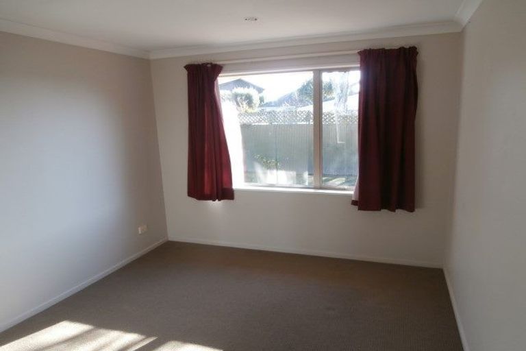 Photo of property in 103 Halberg Street, Dallington, Christchurch, 8061