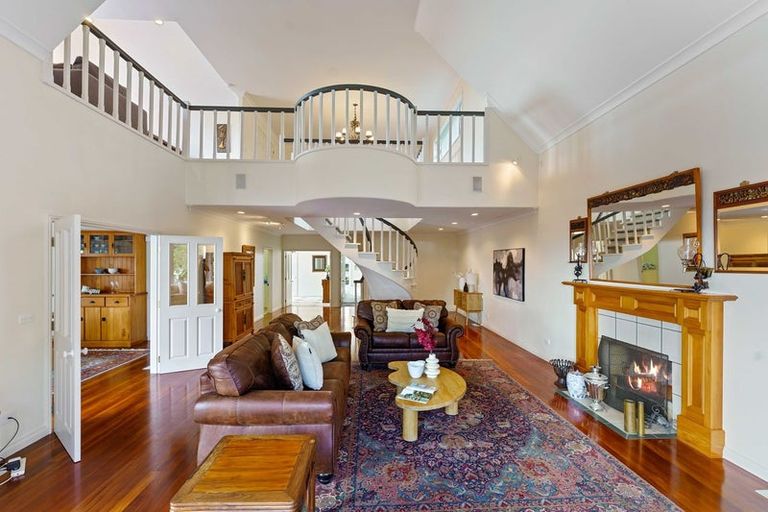 Photo of property in 105 Winara Avenue, Waikanae, 5036