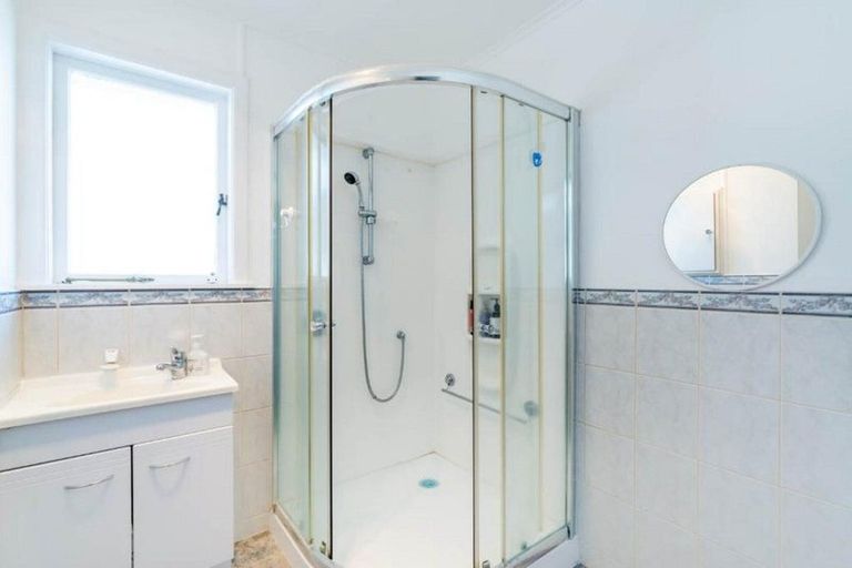 Photo of property in 178 Lincoln Road, Henderson, Auckland, 0610