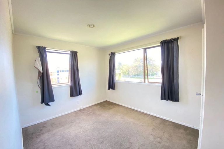 Photo of property in 39 Casuarina Road, Half Moon Bay, Auckland, 2012