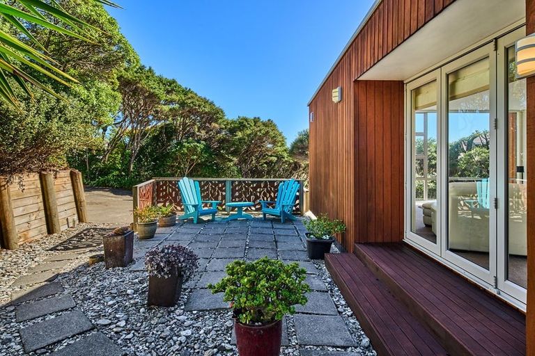 Photo of property in 53 Exploration Way, Whitby, Porirua, 5024