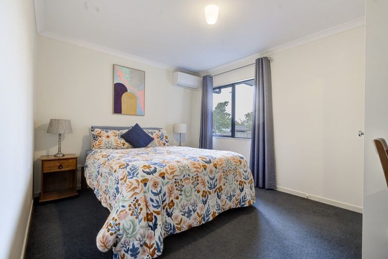 Photo of property in 43a Cairns Crescent, Rototuna, Hamilton, 3210