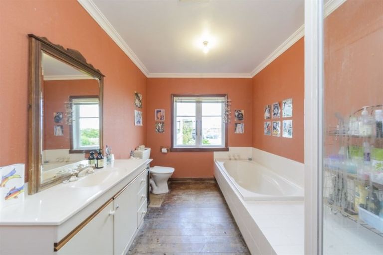 Photo of property in 1911 Makino Road, Halcombe, Feilding, 4779