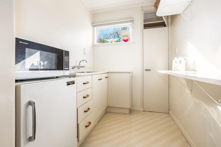 Photo of property in 4 Wilmshurst Place, Tawa, Wellington, 5028