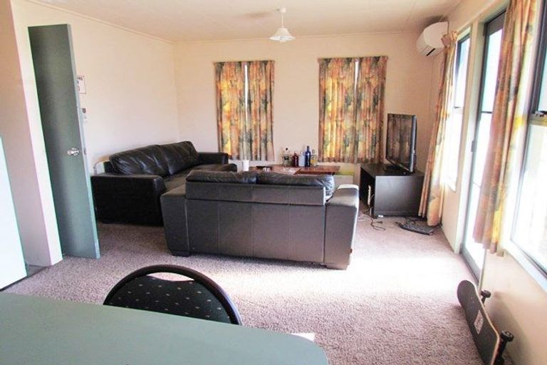 Photo of property in 15 Howe Street, North Dunedin, Dunedin, 9016