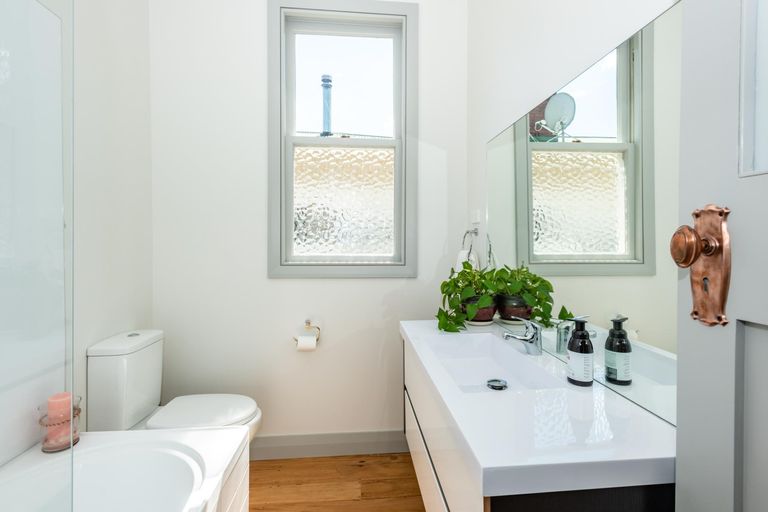 Photo of property in 383 Clifford Street, Mangapapa, Gisborne, 4010