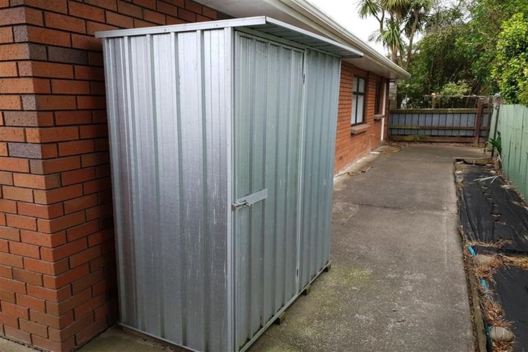 Photo of property in 2/76 Cambridge Terrace, Waterloo, Lower Hutt, 5011