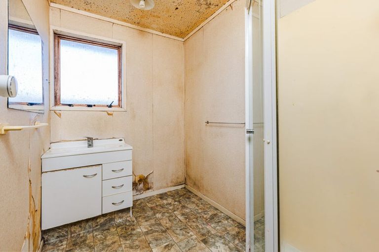 Photo of property in 17 Gloaming Place, Conifer Grove, Takanini, 2112