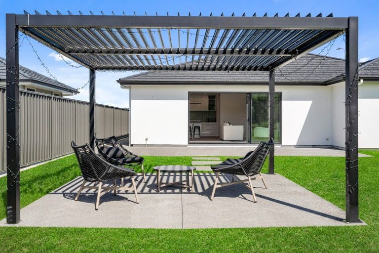 Photo of property in 27 Arihi Crescent, Frimley, Hastings, 4120