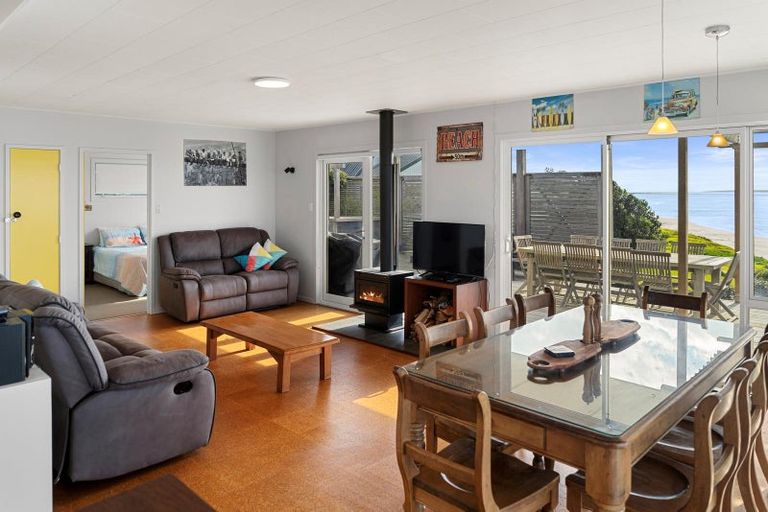 Photo of property in 643 Pukehina Parade, Pukehina, Te Puke, 3189