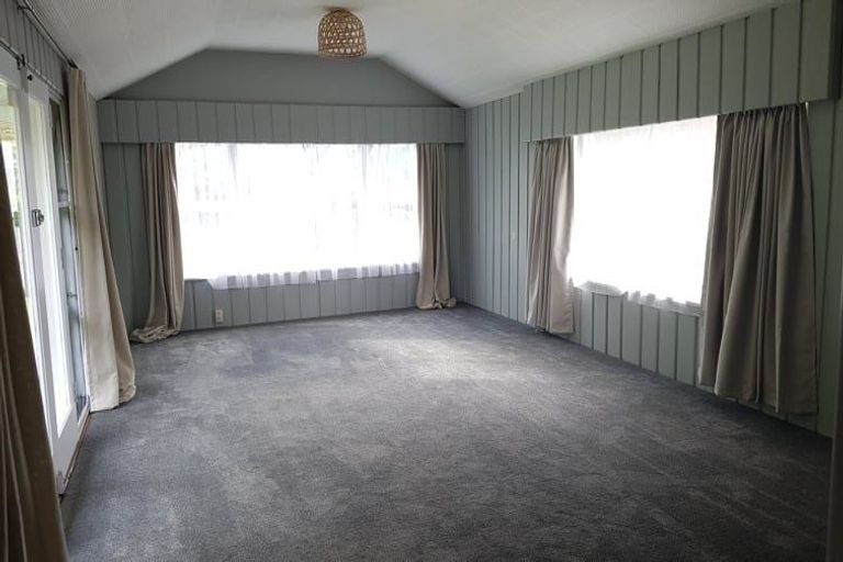 Photo of property in 11 Bell Street, Otaki, 5512