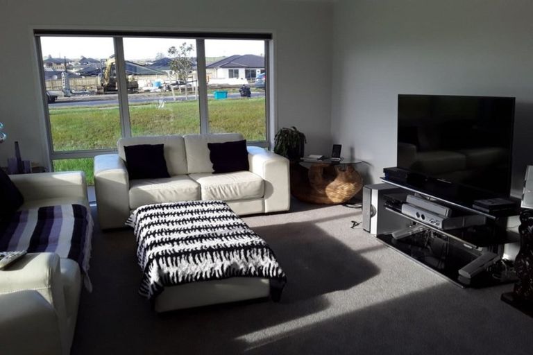 Photo of property in 1 Harry Richards Way, Pokeno, 2402