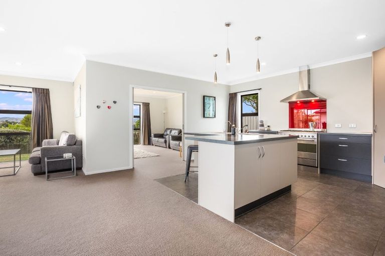 Photo of property in 102 Te Puia Drive, Aotea, Porirua, 5024