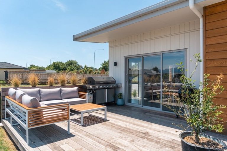 Photo of property in 15 Mcdonald Way, Lansdowne, Masterton, 5810