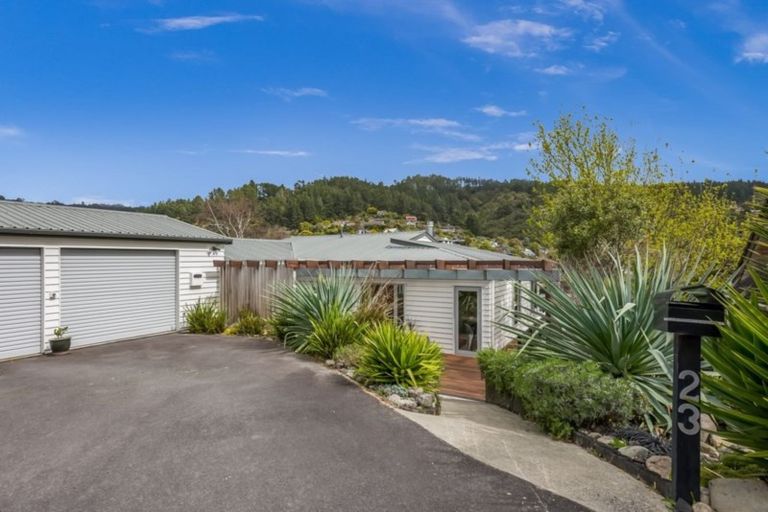 Photo of property in 23 Tapestry Grove, Silverstream, Upper Hutt, 5019