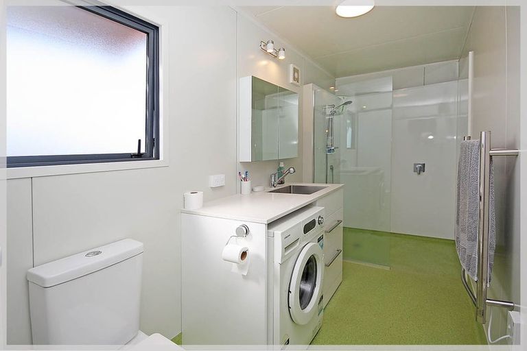 Photo of property in 15a Roore Street, Foxton Beach, Foxton, 4815