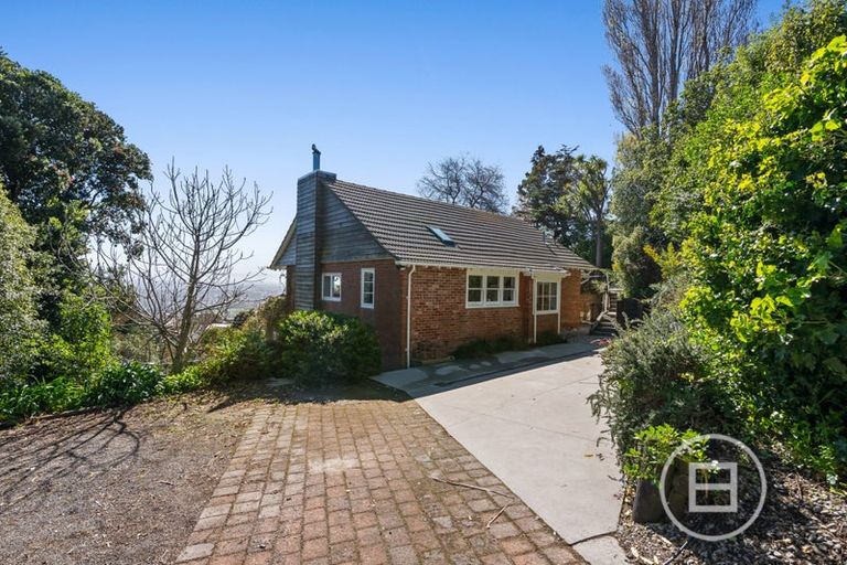 Photo of property in 116 Dyers Pass Road, Cashmere, Christchurch, 8022
