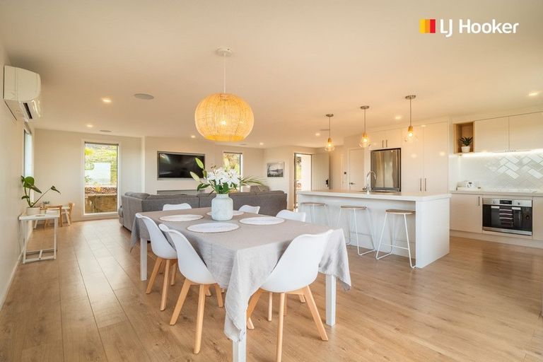 Photo of property in 25 Totara Close, Taieri Mouth, Brighton, 9091