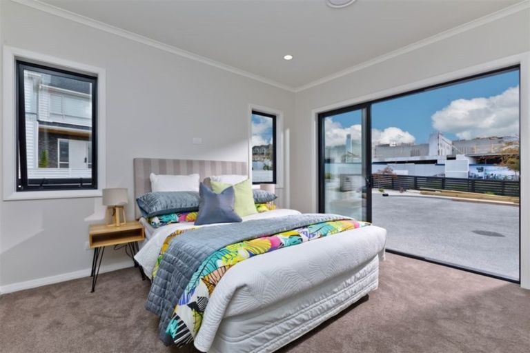 Photo of property in 49 Te Oneroa Way, Long Bay, Auckland, 0630