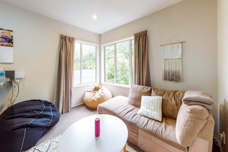 Photo of property in 100b Holloway Road, Aro Valley, Wellington, 6021