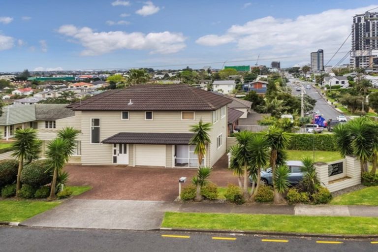 Photo of property in 25 Tennyson Avenue, Takapuna, Auckland, 0622