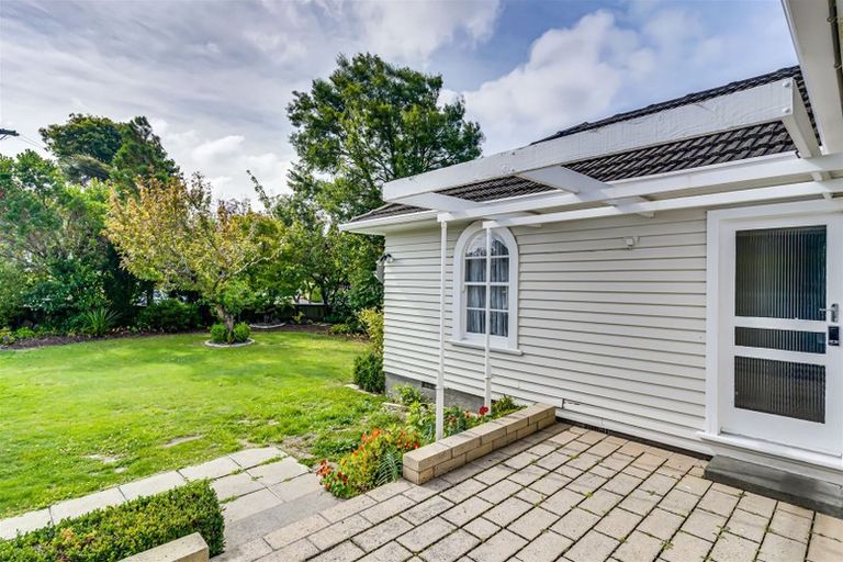 Photo of property in 6 Joyce Crescent, Ilam, Christchurch, 8041