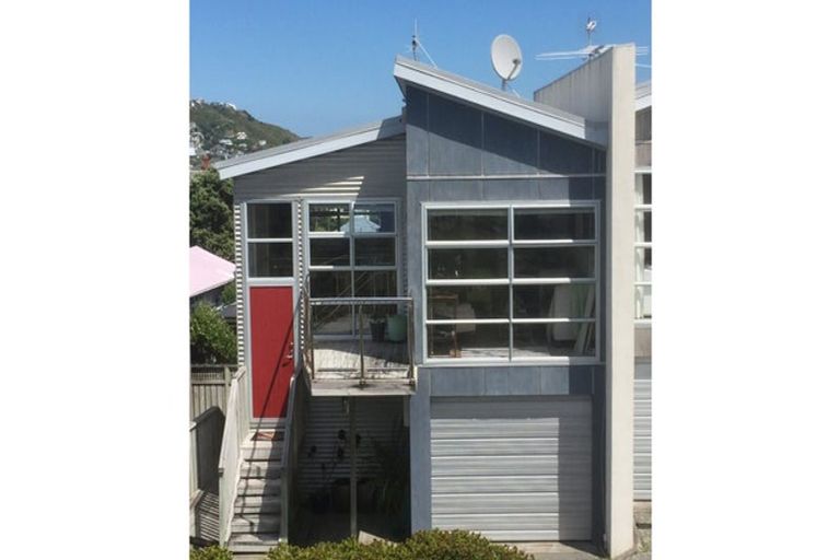 Photo of property in 11 Rhine Street, Island Bay, Wellington, 6023