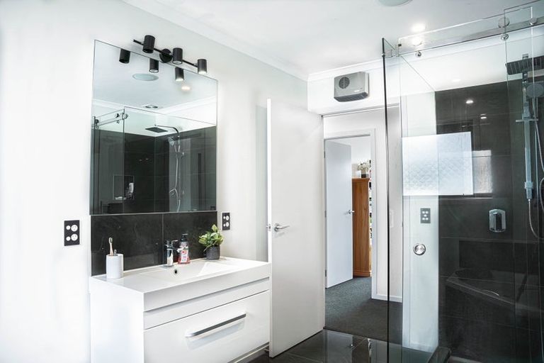 Photo of property in 87 Woburn Road, Woburn, Lower Hutt, 5010