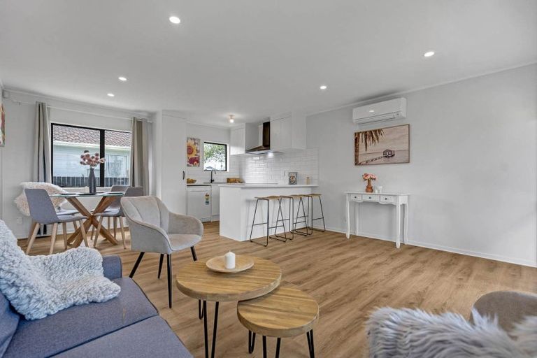 Photo of property in 1/17 Kent Road, Manurewa, Auckland, 2102