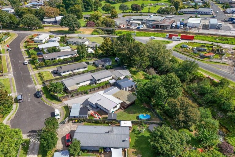 Photo of property in 12 Conifer Place, Te Puke, 3119
