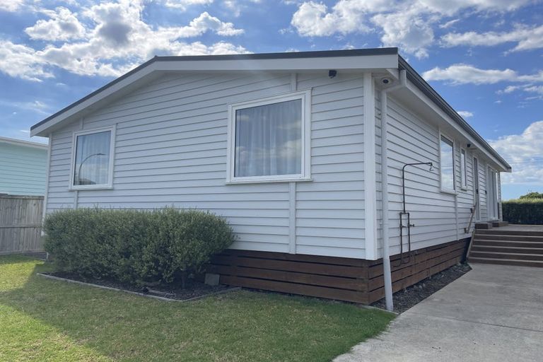 Photo of property in 11 Sandy Place, Waihi Beach, 3611
