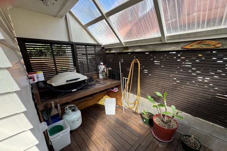 Photo of property in 25 Jaemont Avenue, Te Atatu South, Auckland, 0610