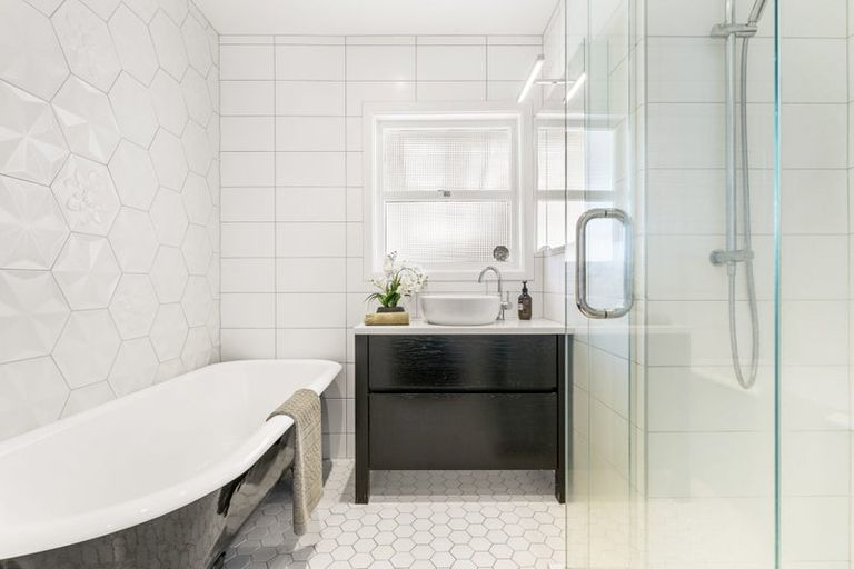 Photo of property in 6 Dell Way, Bucklands Beach, Auckland, 2014