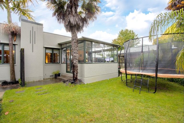 Photo of property in 54 Osier Road, Greenmeadows, Napier, 4112