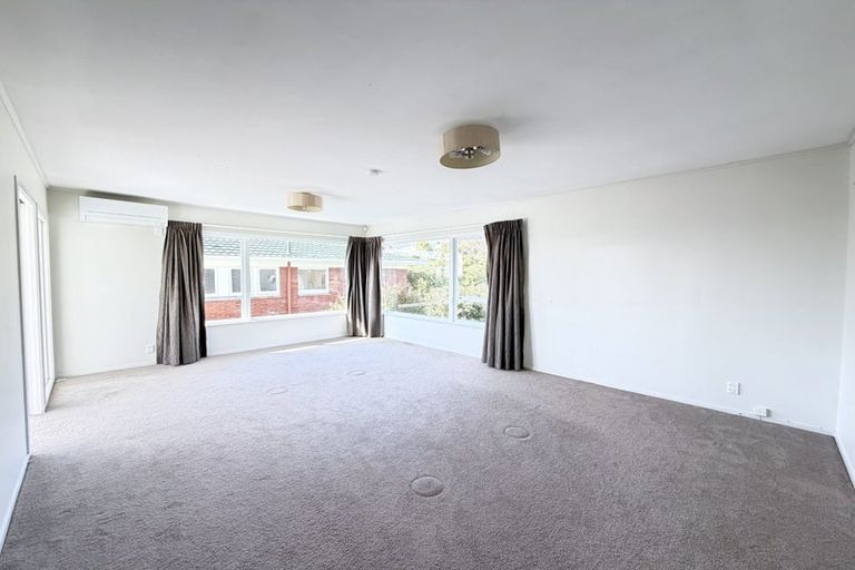 Photo of property in 122 Hugh Green Drive, Pinehill, Auckland, 0632