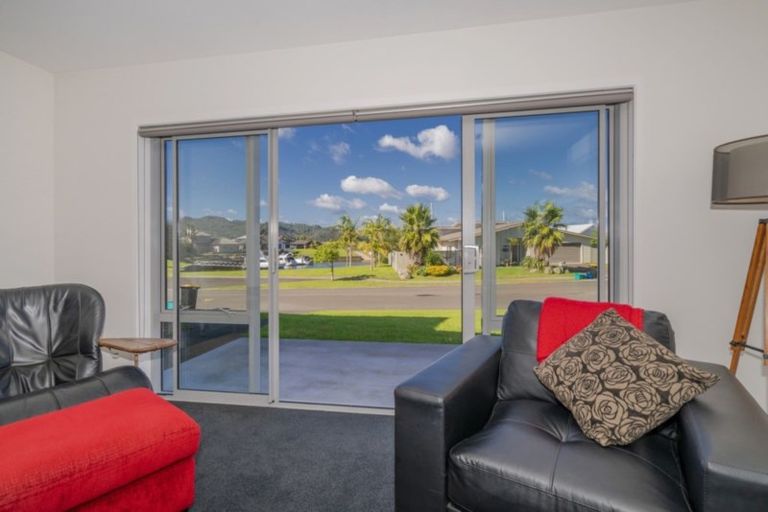 Photo of property in 10 Aquila Drive, Whitianga, 3510