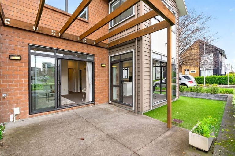 Photo of property in 2 Poaka Road, Hobsonville, Auckland, 0616