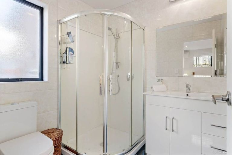 Photo of property in 25 Kereru Rise, Papakura, 2110