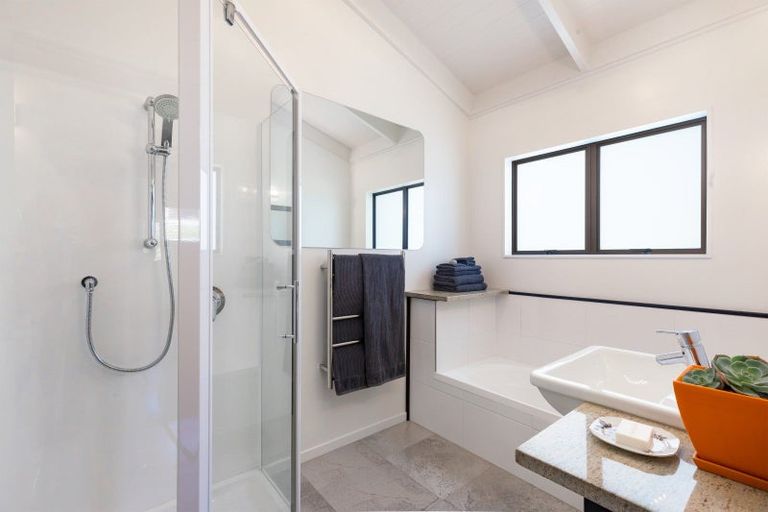 Photo of property in 62 Fidelis Avenue, Snells Beach, 0920