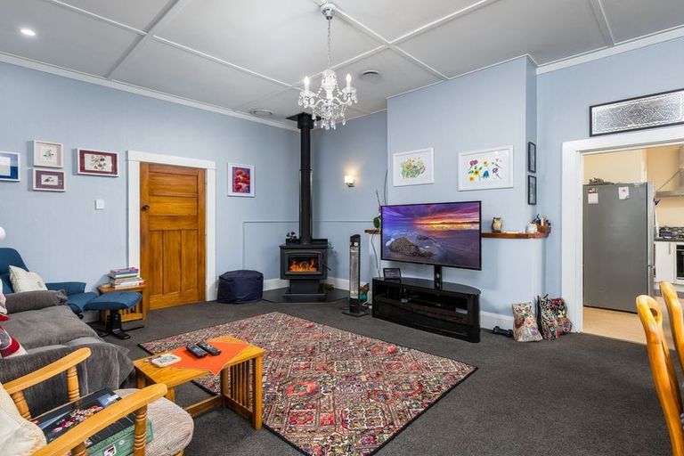 Photo of property in 44 Harris Street, Waimate, 7924