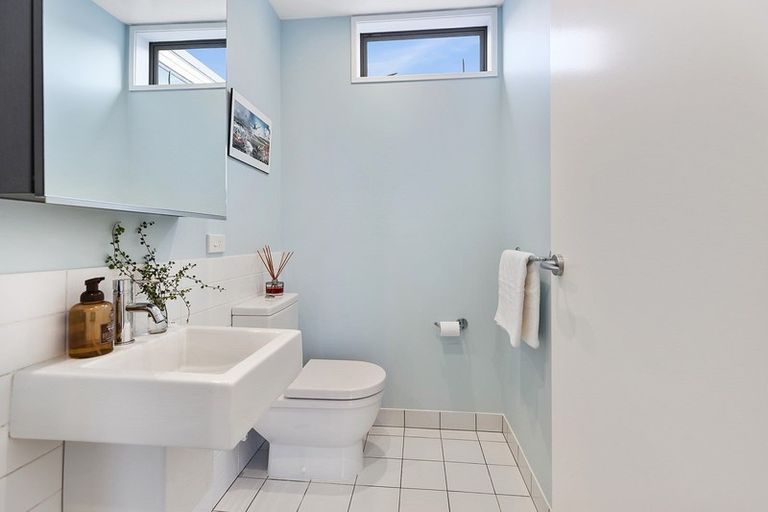 Photo of property in 6 Boardwalk Lane, Seatoun, Wellington, 6022